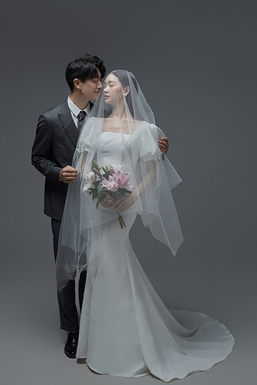 他她婚纱_动漫婚纱情侣头像(2)